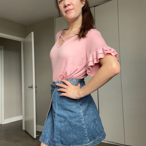 Pink cutsie-sleeve top - Picture 1 of 4